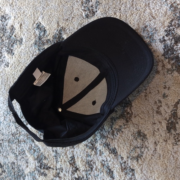 CHIPOTLE BLACK CREW MEMBER HAT Velcro like new - Picture 2 of 3